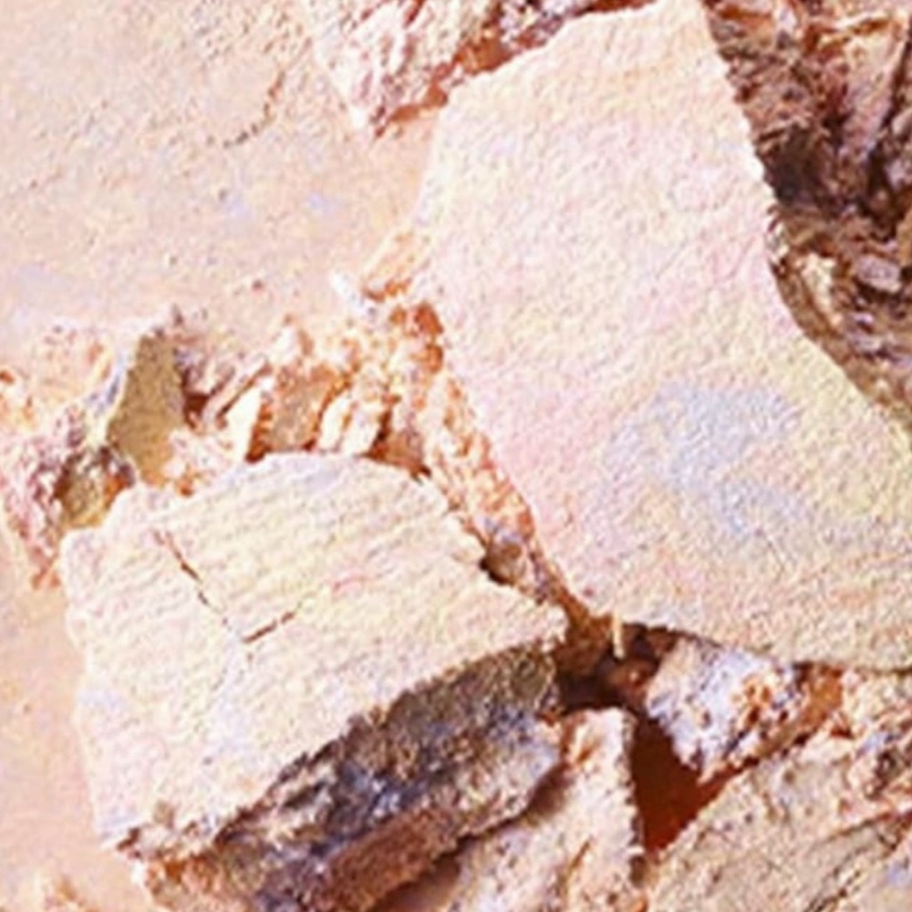 MAC !MOST COVETED! SPECIAL EDITION Mineralize Skinfinish - Picture 3 of 14